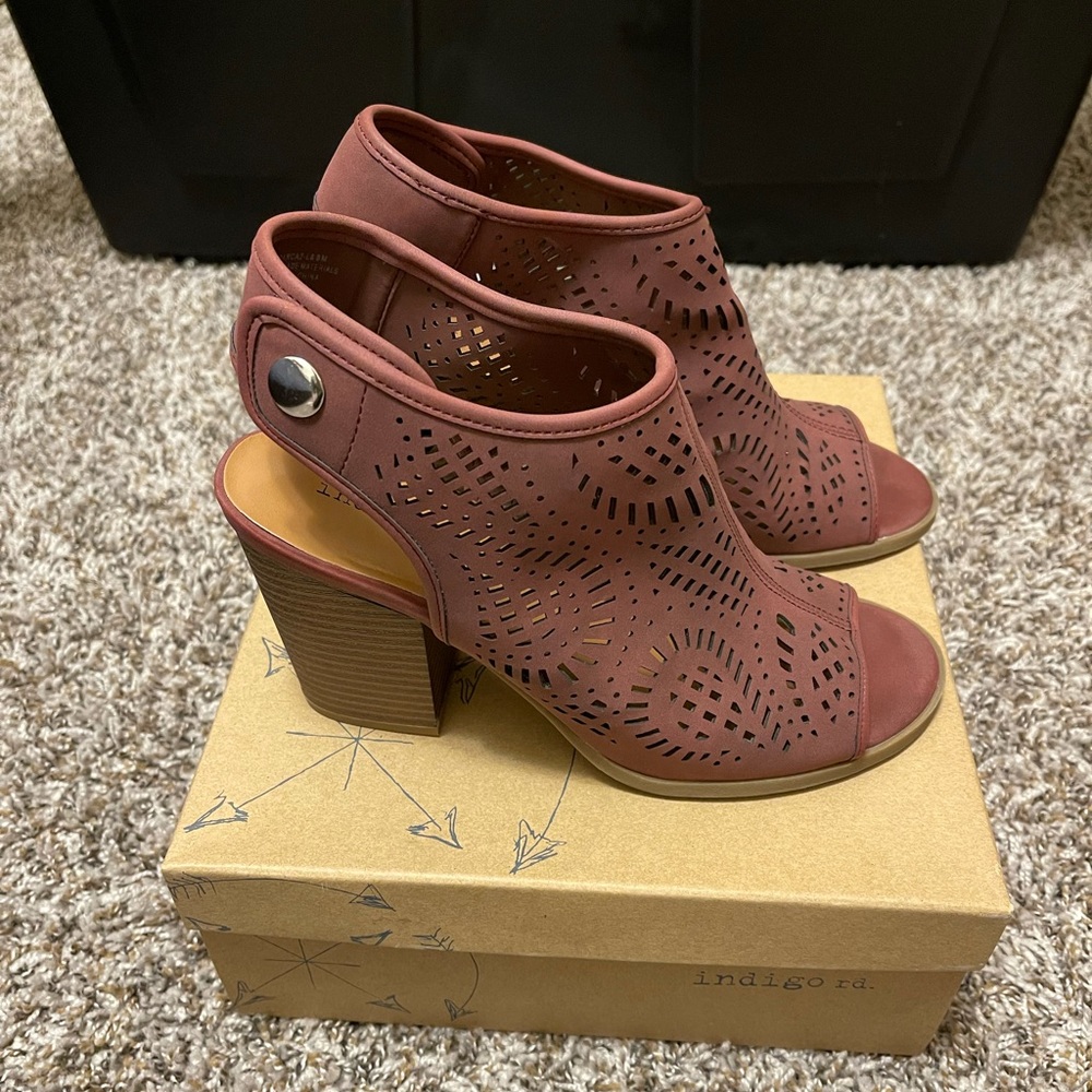 Indigo Sandal Block Heels Purple size 8